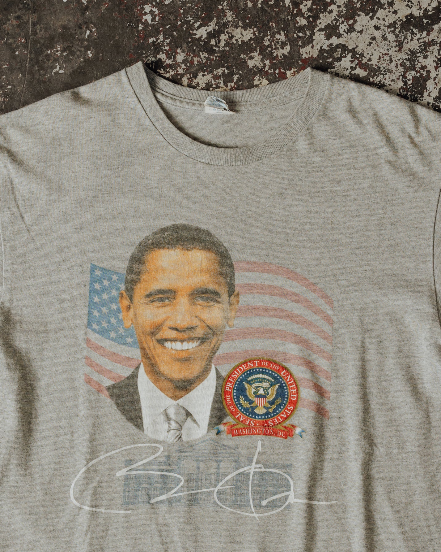 BARACK OBAMA PRESIDENT TEE - M