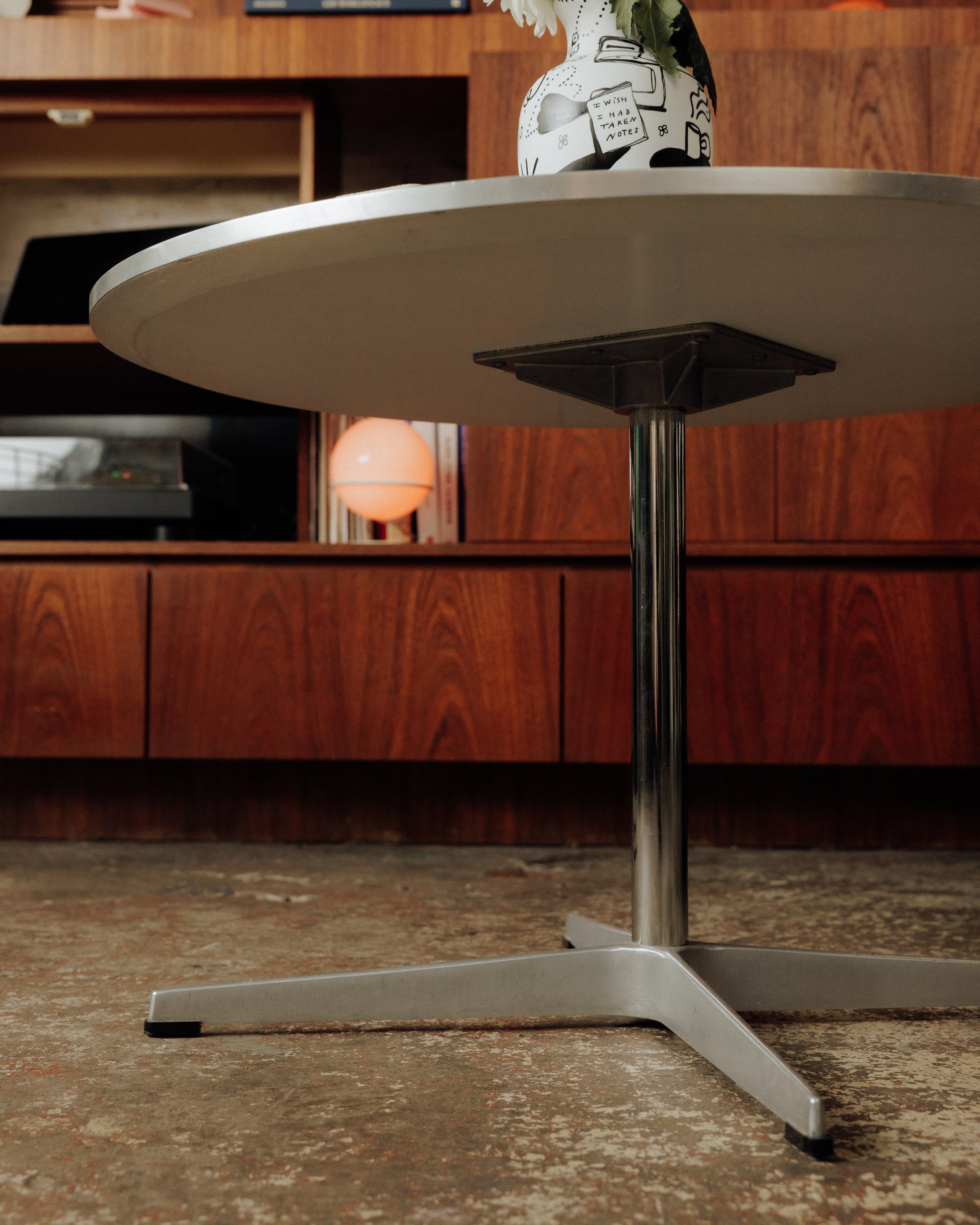 Arne Jacobsen - A222 coffee table for Fritz Hansen